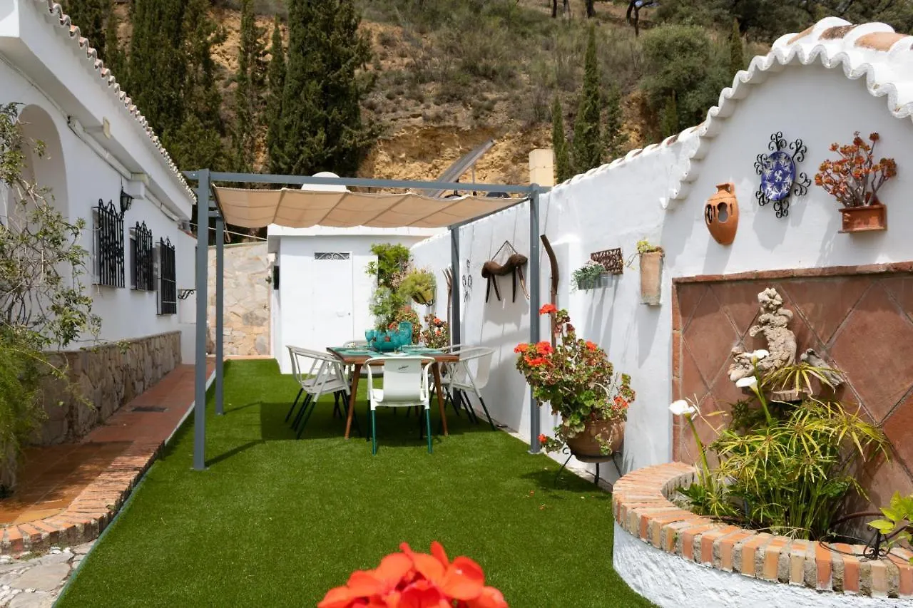 Casa Rural La Pedra Ronda 0*,